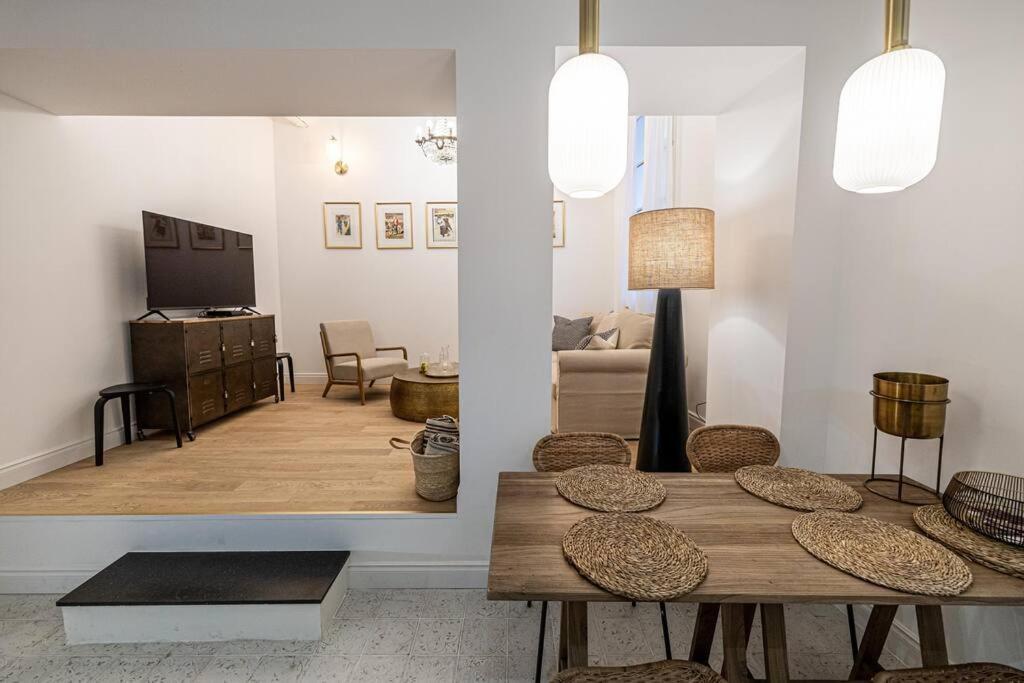 Chez Collette - Luxury In The Old Nice Buitenkant foto